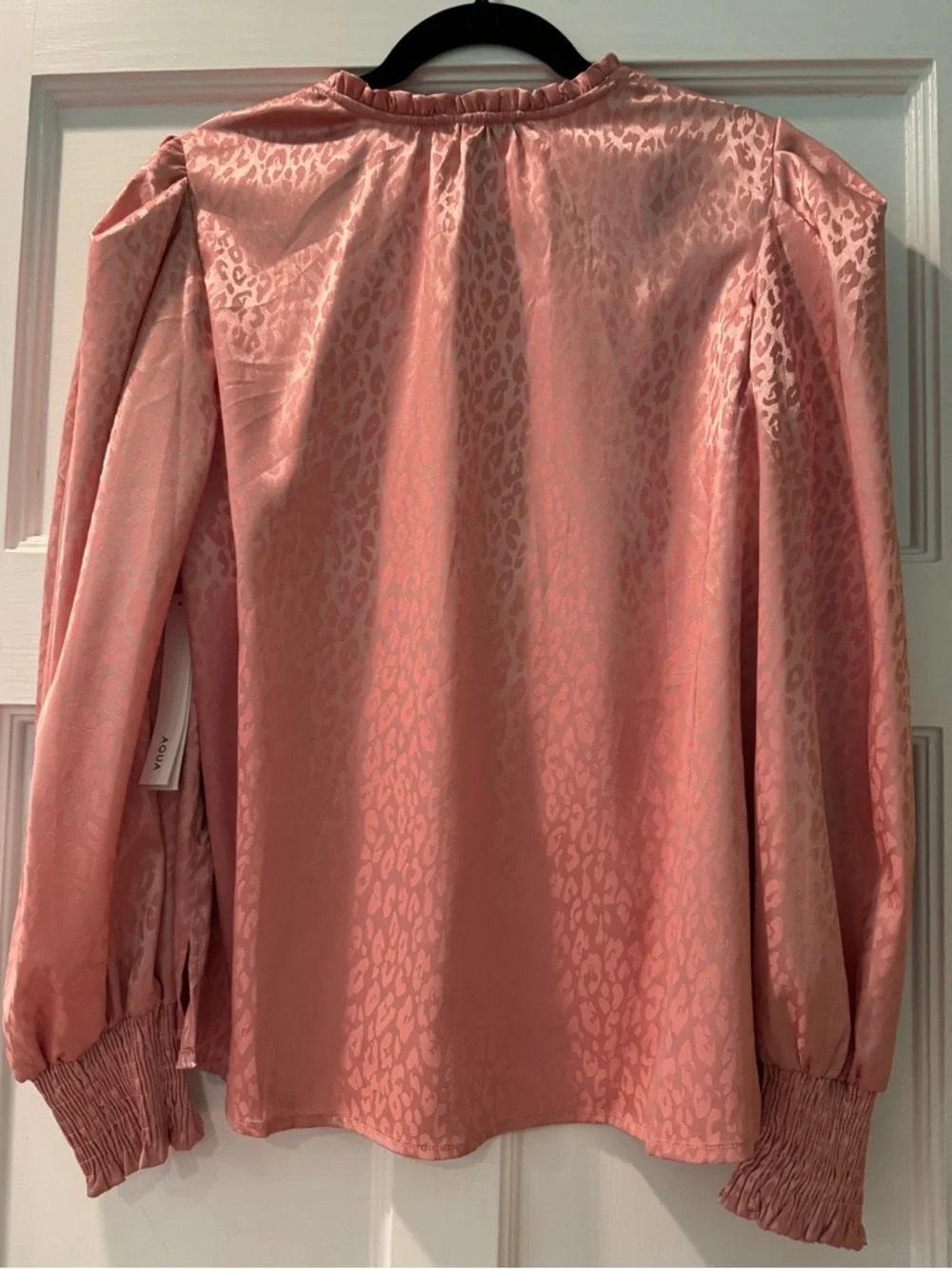 NWT AQUA Leopard Print Long Sleeve Satin Blouse - Pink, Size: M - Picture 2 of 3